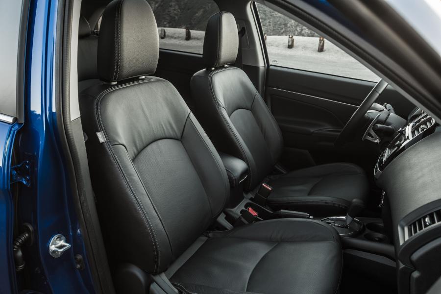  Mitsubishi Outlander Sport GT 2015 года  (фото 14 из 16)